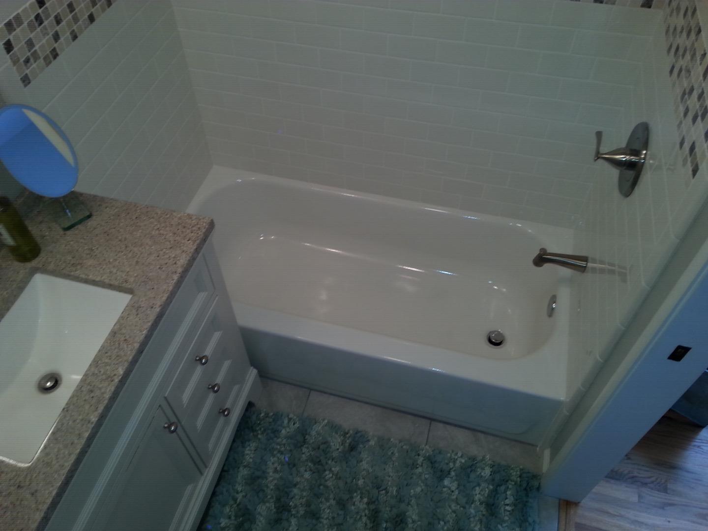 665 Paradise Road, Unit B Salinas, CA 93907 - Photo 7 of 15 Gallery Image 7