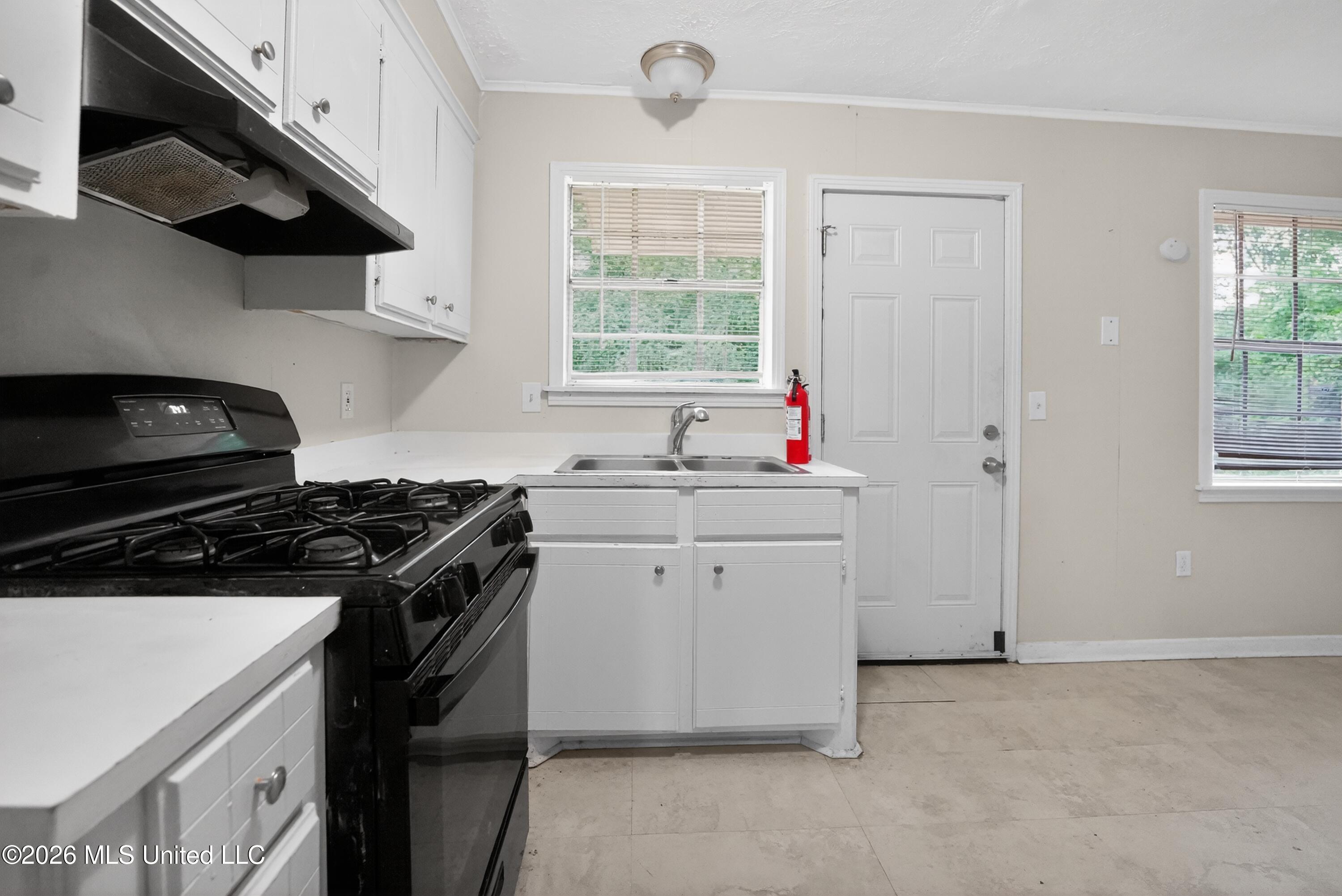 6578 Van Buren Road Jackson, MS 39213 - Photo 23 of 42 23_6578_Van_Buren_Rd-Kitchen-7252