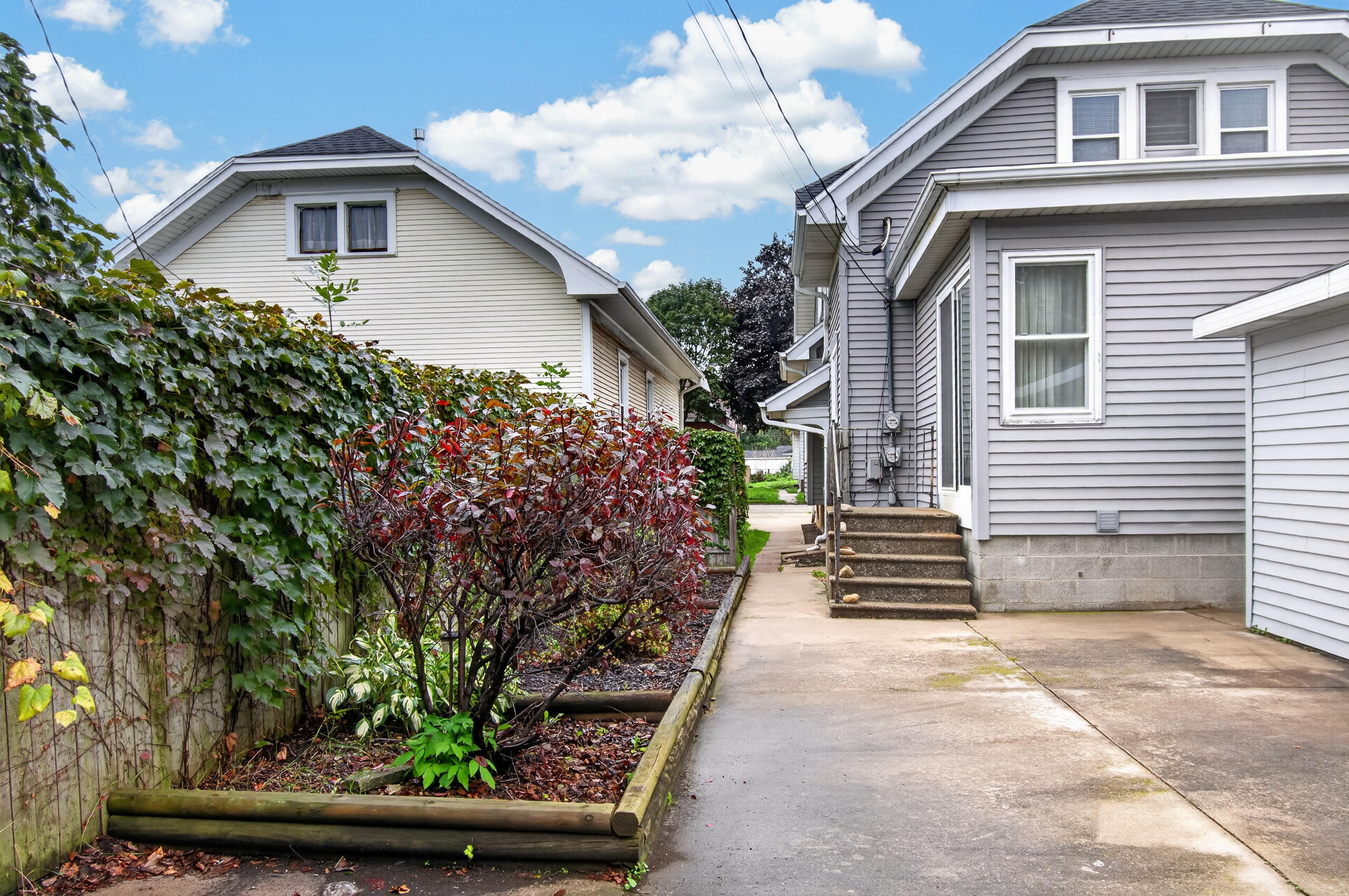 2419 Geneva Street Racine, WI 53402 - Photo 42 of 44 back