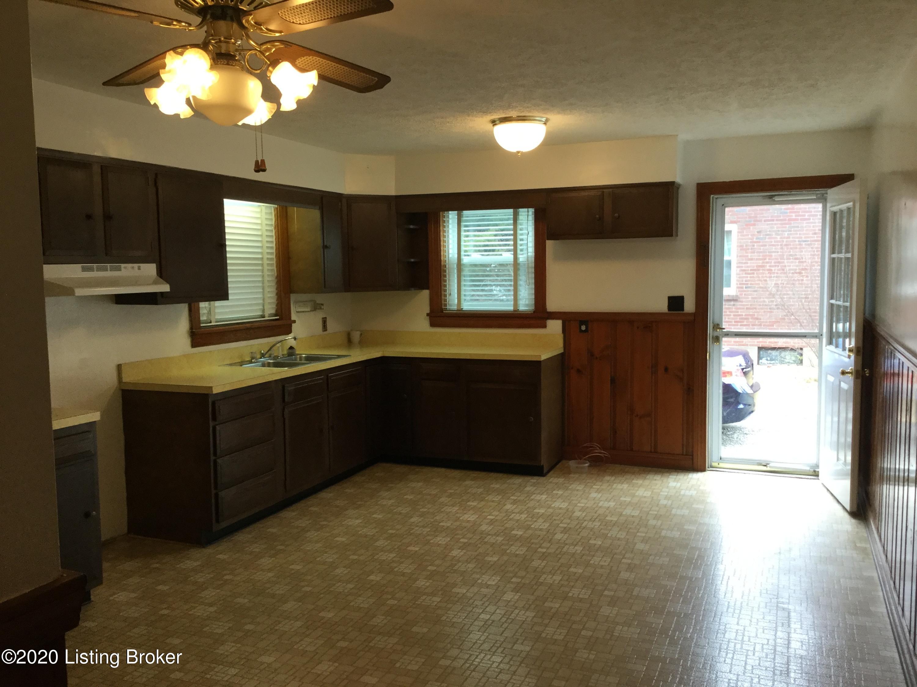 8709 Ferndale Road Louisville, KY 40291 - Photo 10 of 27 IMG_0784