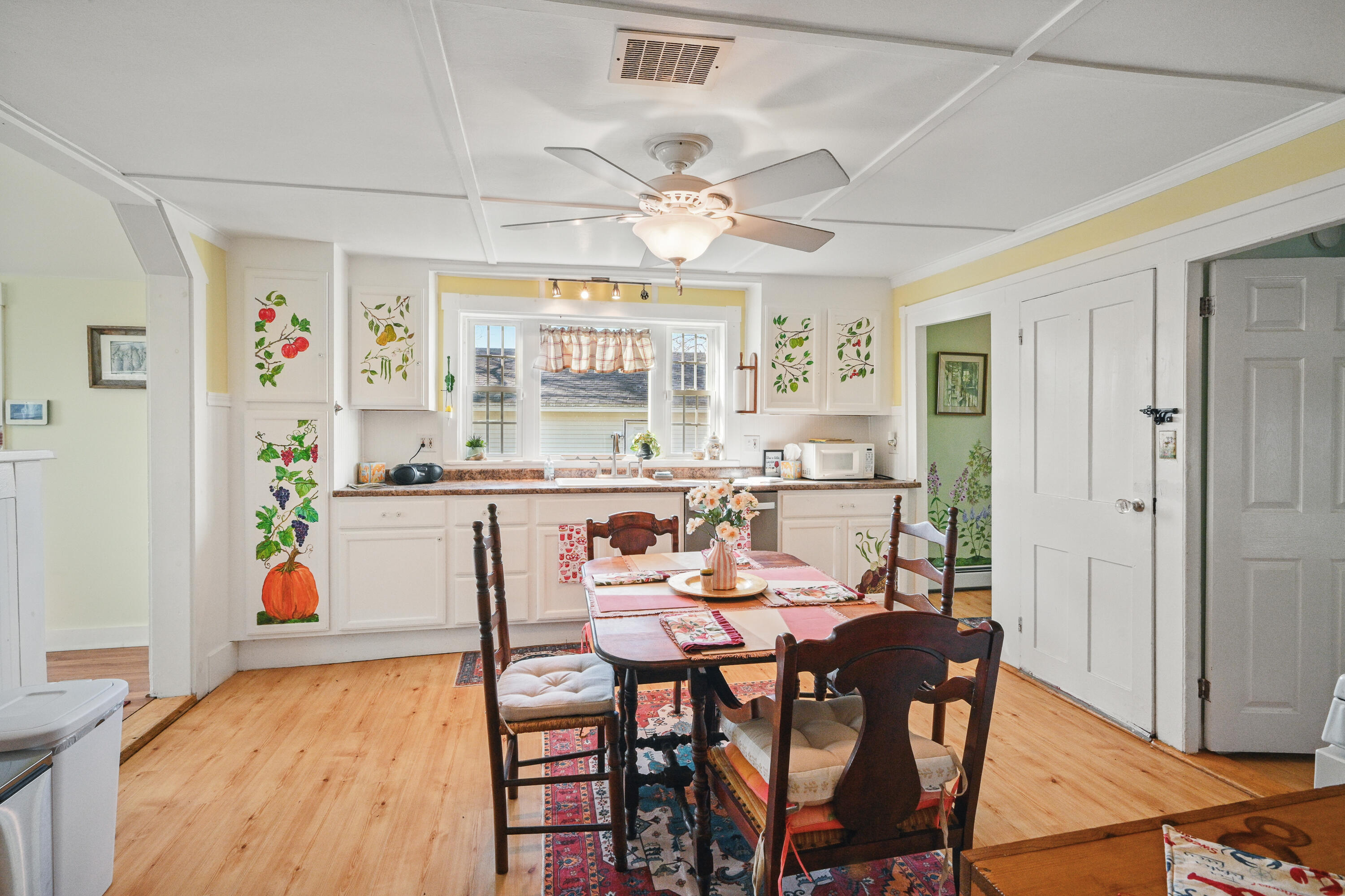 30 Pine Street Thomaston, ME 04861 - Photo 13 of 38 109916gr-119