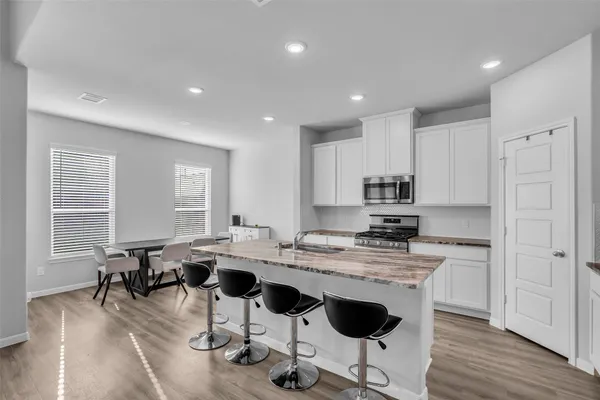 $2,400 | 27108 Kestrel Trail, Magnolia, TX 77354