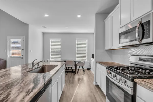 $2,400 | 27108 Kestrel Trail, Magnolia, TX 77354