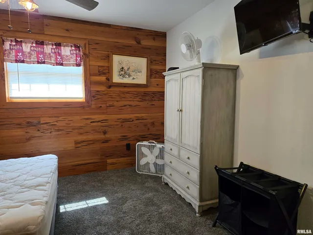 $195,000 | 766 East County Road 2110, Nauvoo, IL 62354