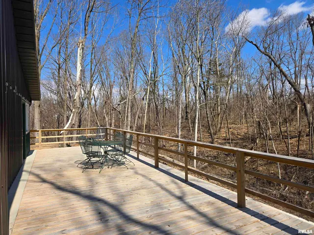 $195,000 | 766 East County Road 2110, Nauvoo, IL 62354