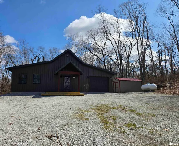 $195,000 | 766 East County Road 2110, Nauvoo, IL 62354