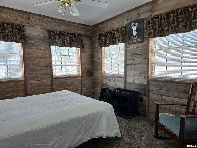 $195,000 | 766 East County Road 2110, Nauvoo, IL 62354