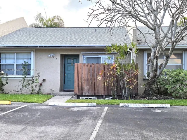 $2,150 | 842 Banks Road, Coconut Creek, FL 33063