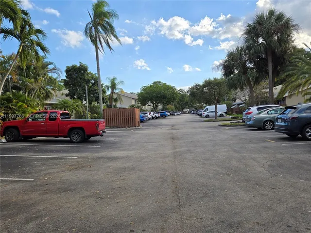 $2,150 | 842 Banks Road, Coconut Creek, FL 33063