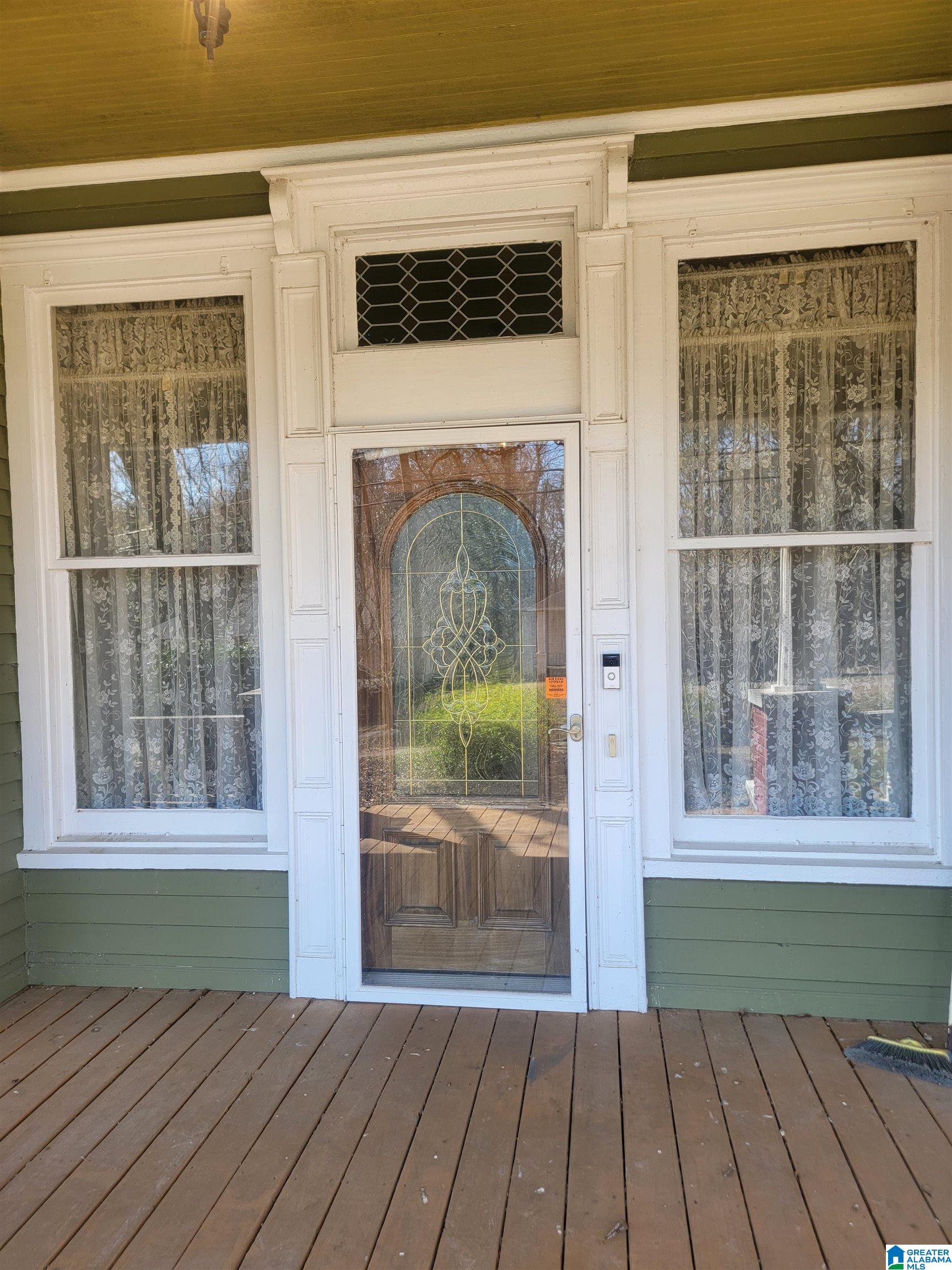 208 Chestnut Street Roanoke, AL 36274 - Photo 2 of 27