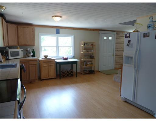 238 Old Brunswick Road Durham, ME 04222 - Photo 3 of 16 Kitchen.