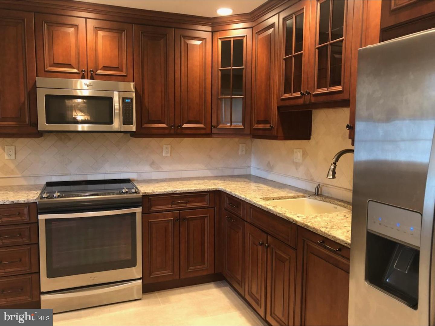 539 Lowell Road Warminster, PA 18974 - Photo 4 of 20 Kitchen