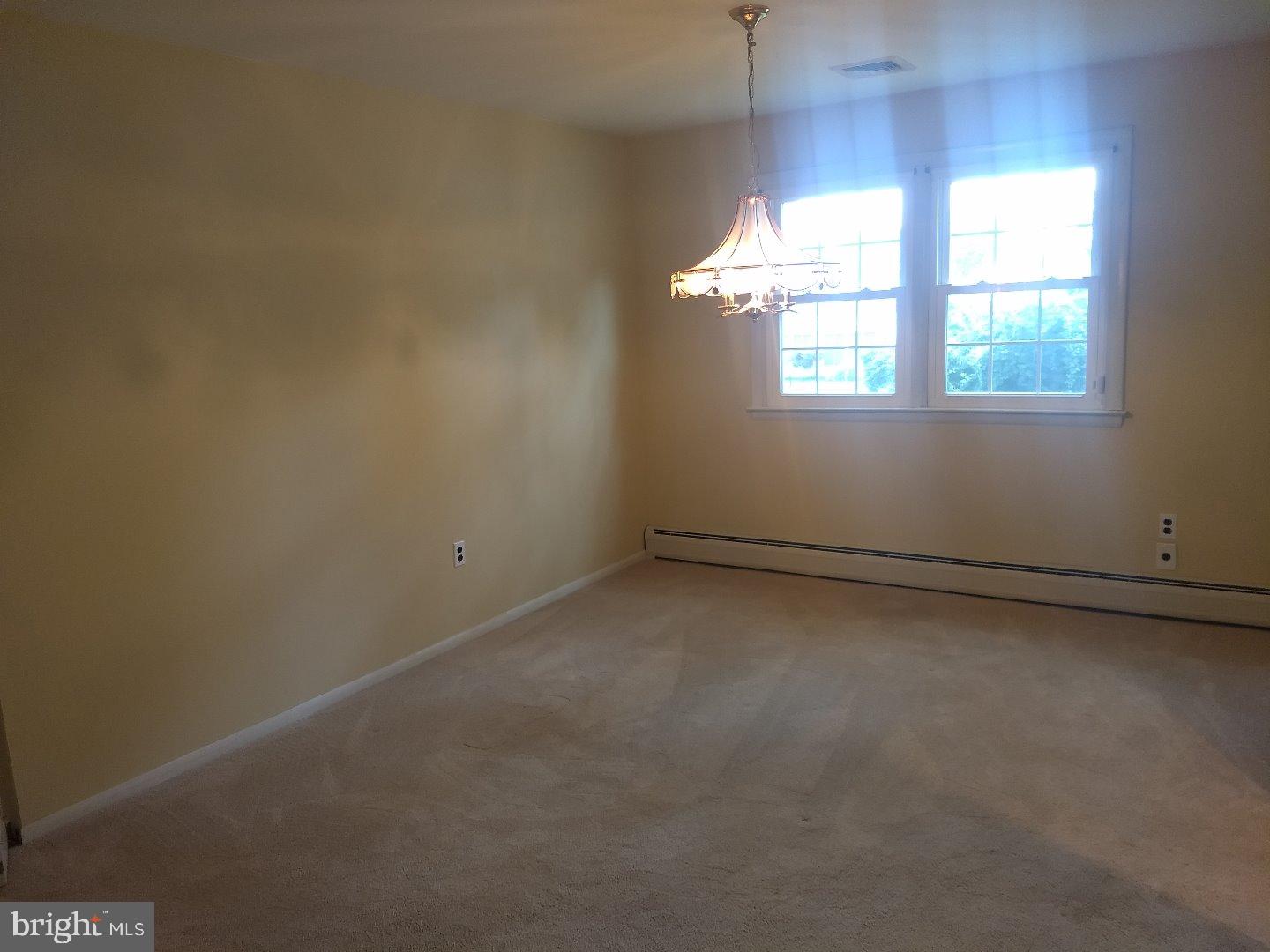 539 Lowell Road Warminster, PA 18974 - Photo 7 of 20