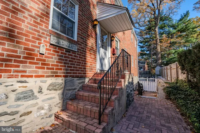 $1,800 | 1223 Drexel Avenue, Unit A, Drexel Hill, PA 19026