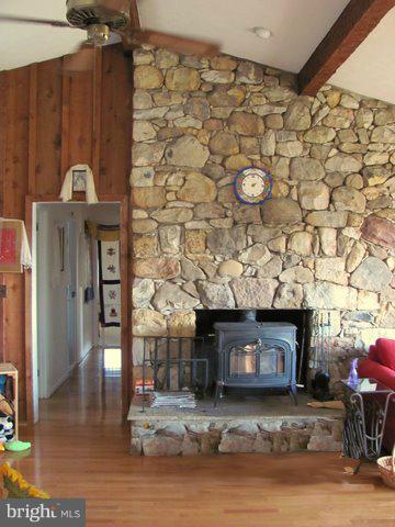 17601 Conoy Road Barnesville, MD 20838 - Photo 3 of 21 Family Room