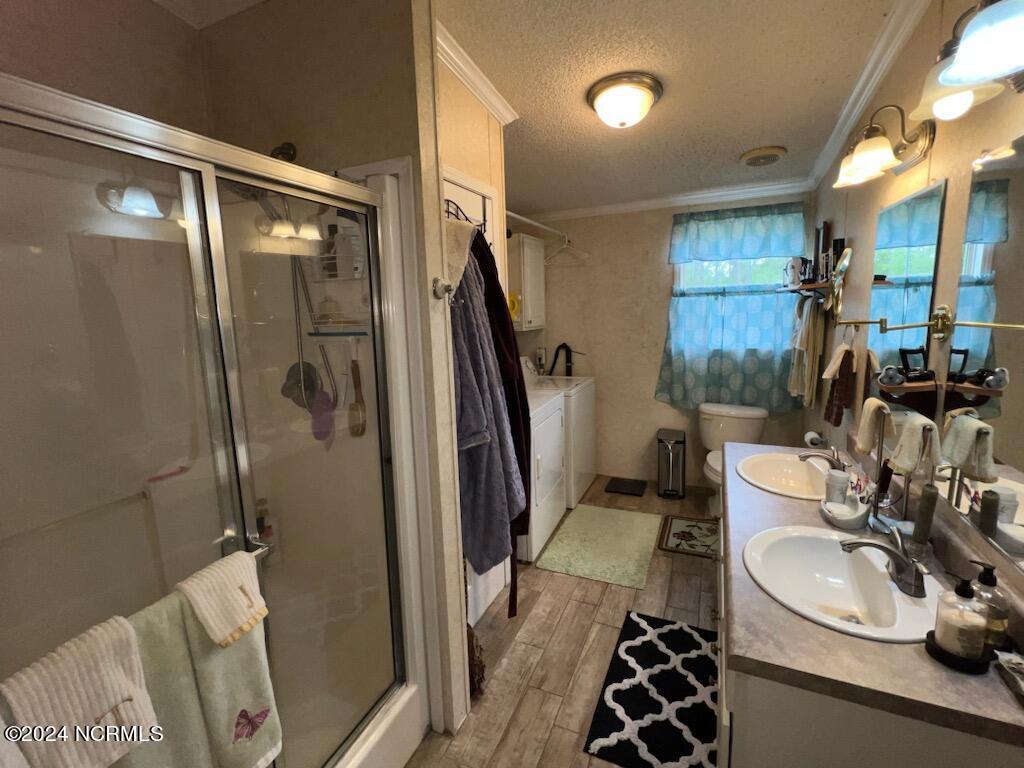 416 Sand Ridge Road Hubert, NC 28539 - Photo 9 of 17 Primary Bathroom