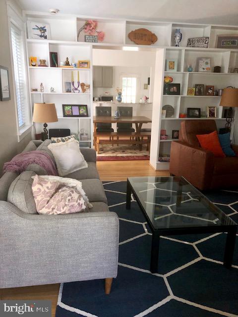 41 Chatham Road Ardmore, PA 19003 - Photo 20 of 20 a living room with furniture