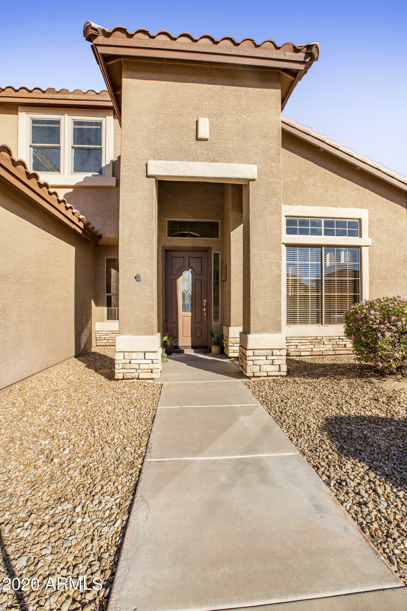 6938 West Rowel Road Peoria, AZ 85383 - Photo 37 of 38 Front walkway