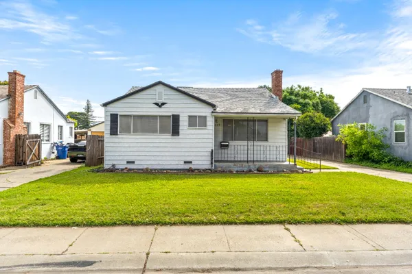 $325,000 | 5979 Vista Avenue, Sacramento, CA 95824