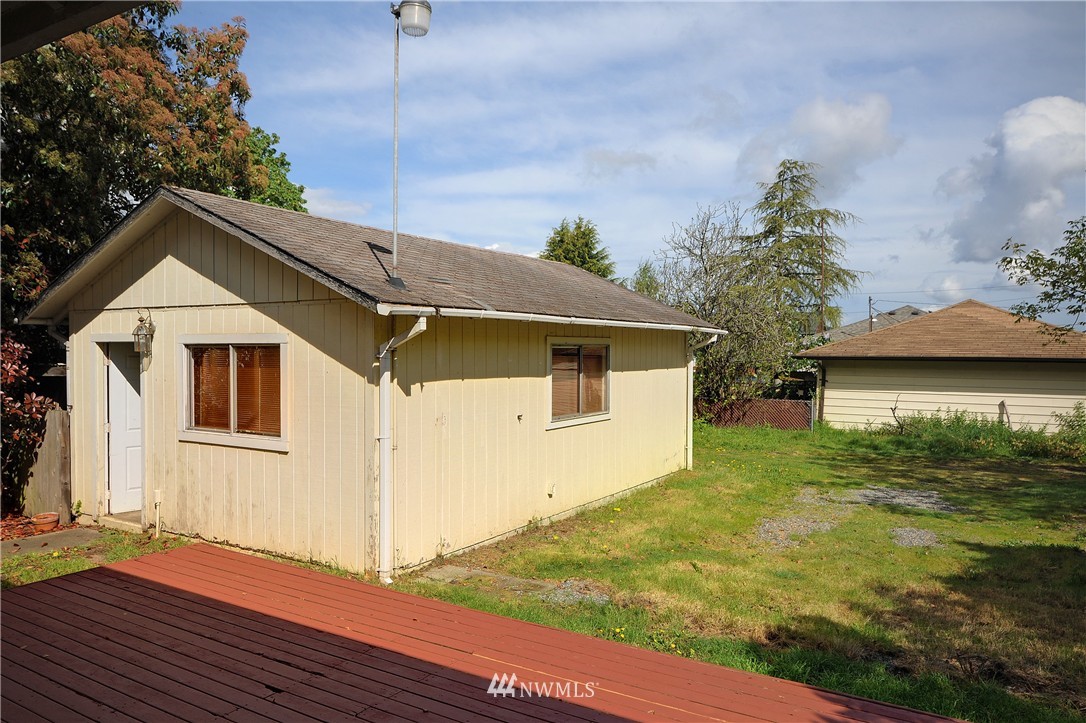 814 North 30th Street Renton, WA 98056 - Photo 12 of 15