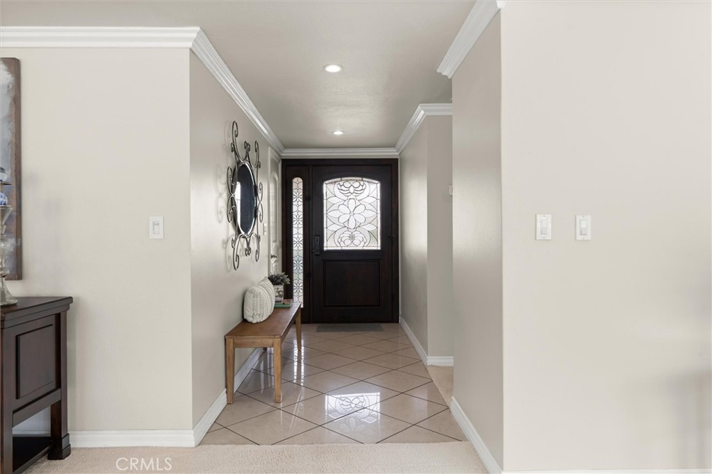 2904 Clubhouse Road Costa Mesa, CA 92626 - Photo 9 of 19