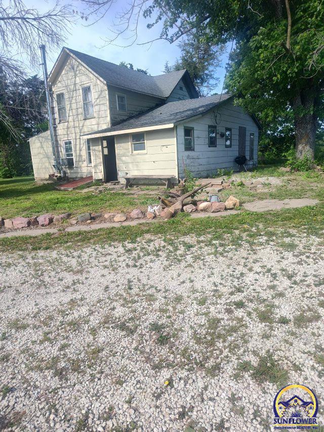 11080 286th Road Holton, KS 66436 - Photo 3 of 29