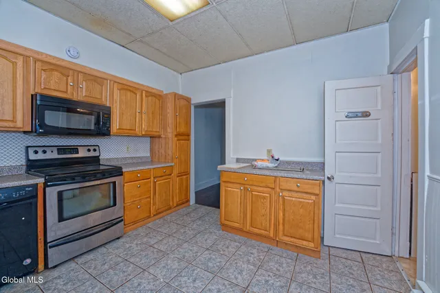 $225,000 | 46 Clifton Street, Waterford, NY 12188