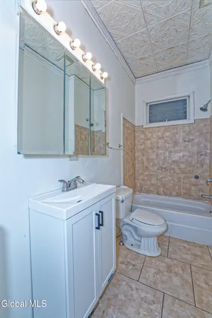 $218,900 | 46 Clifton Street, Waterford, NY 12188