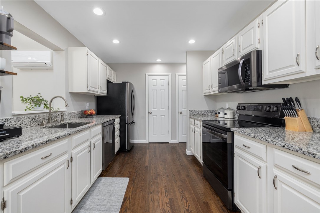 644 Shannock Road South Kingstown, RI 02879 - Photo 15 of 39 Gallery Image 15
