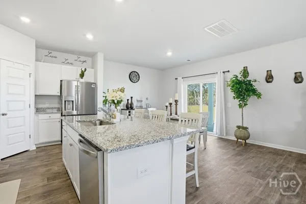 $2,700 | 100 Amethyst Drive, Bloomingdale, GA 31302