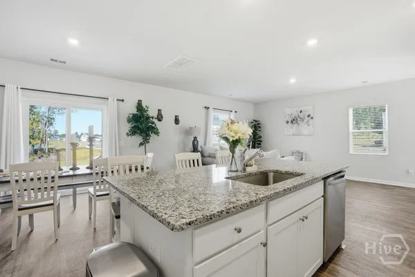 $2,700 | 100 Amethyst Drive, Bloomingdale, GA 31302