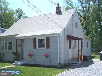 470 Buttonwood Avenue Maple Shade, NJ 08052 - Photo 1 of 10 Exterior