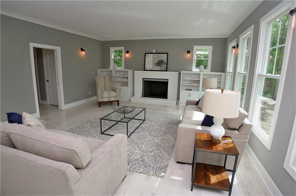 6436 Dover Road Indianapolis, IN 46220 - Photo 3 of 24 Gallery Image 3