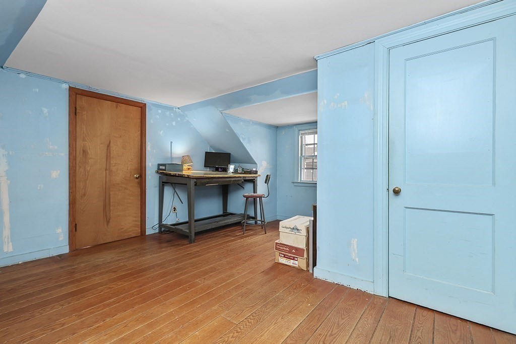 38 Barbara Road Newton, MA 02465 - Photo 16 of 19