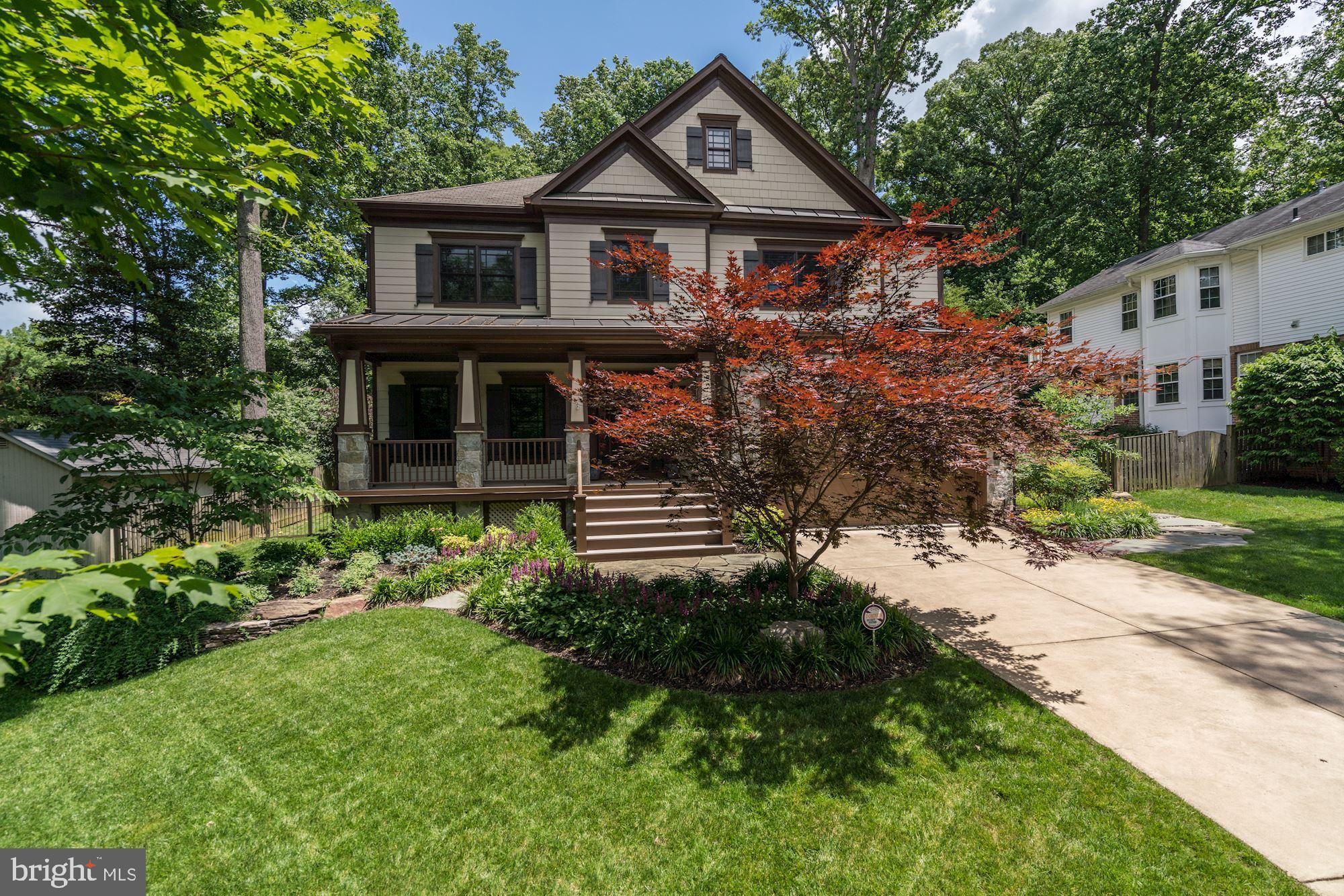 1020 Aponi Road Southeast Vienna, VA 22180 - Photo 4 of 64 Center of Vienna location by W&OD