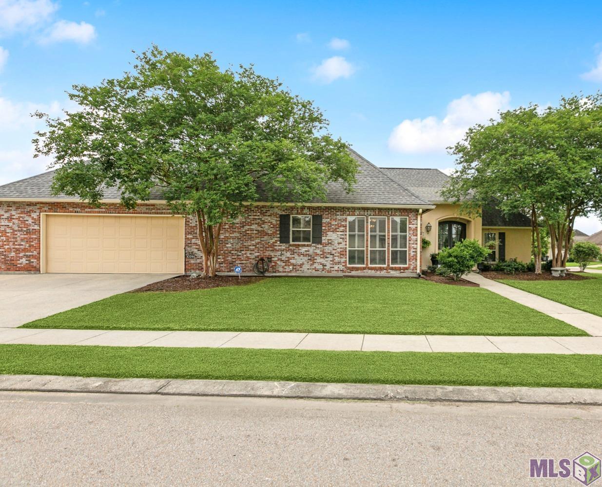 10244 Springvalley Avenue Baton Rouge, LA 70810 - Photo 3 of 22 Gallery Image 3