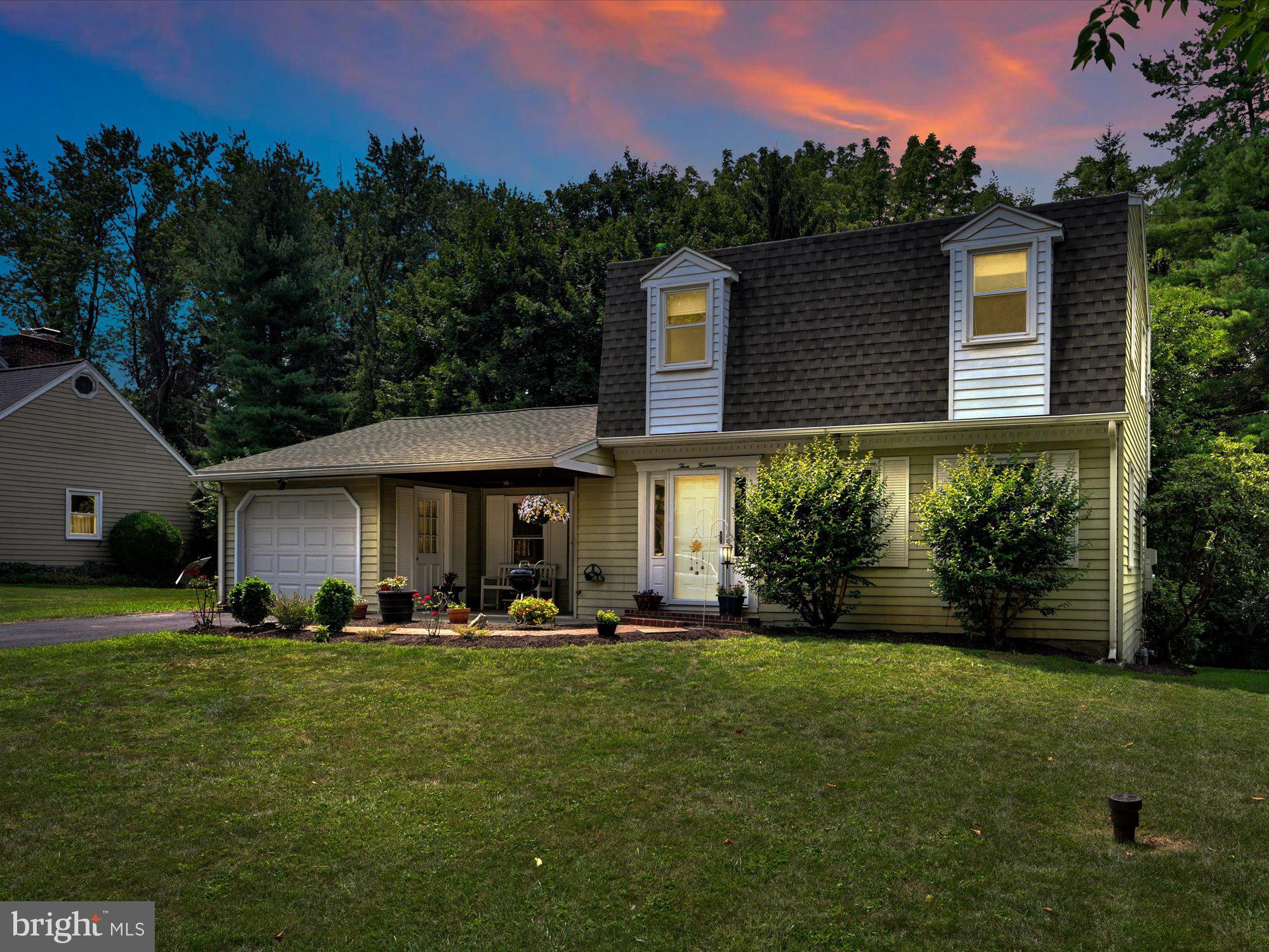 314 Devon Drive Lancaster, PA 17603 - Photo 3 of 30