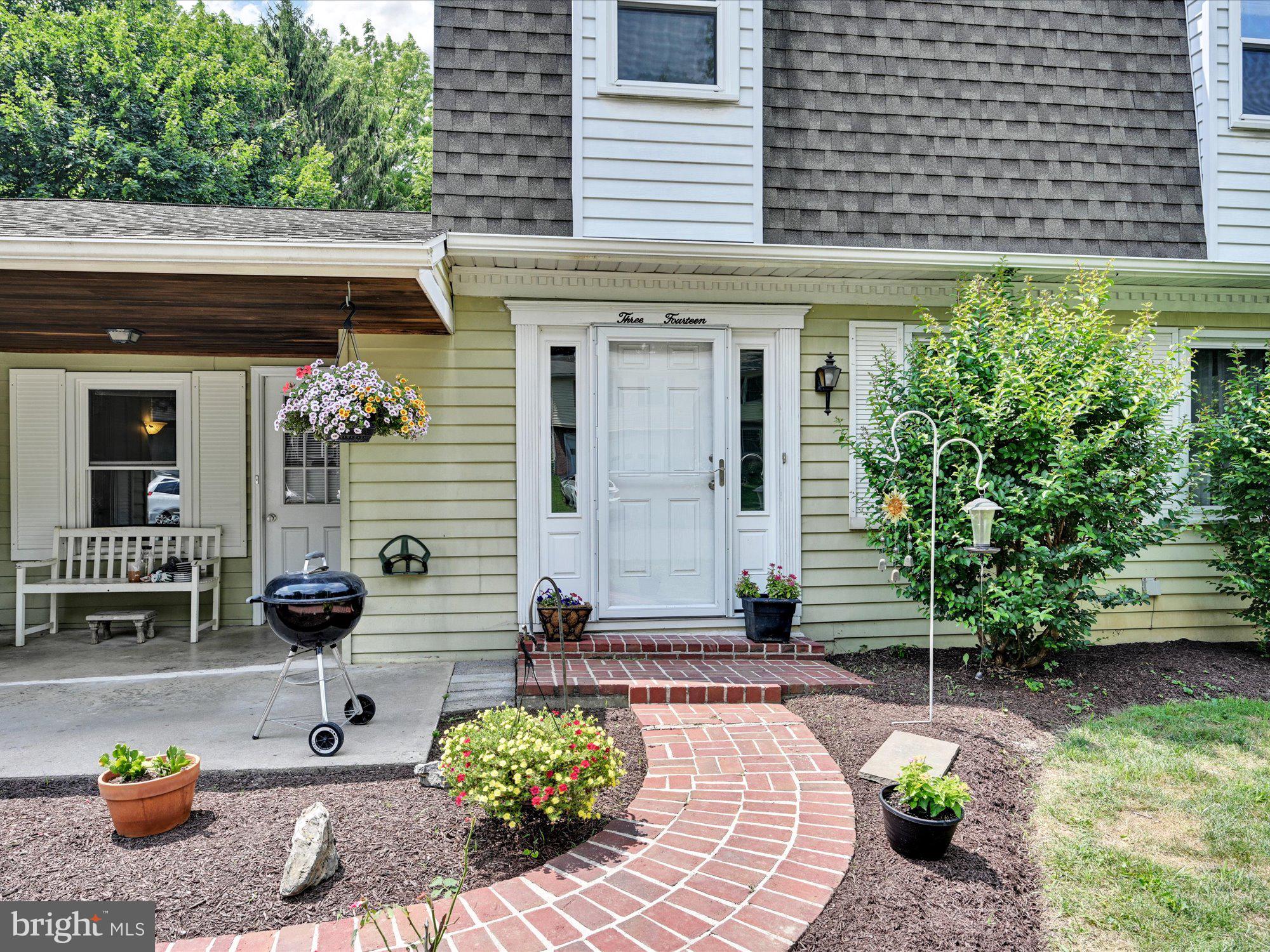 314 Devon Drive Lancaster, PA 17603 - Photo 5 of 30