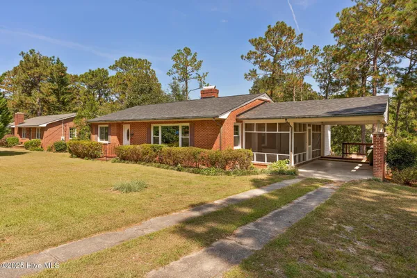 $185,000 | 302 Juanita Avenue, Hamlet, NC 28345