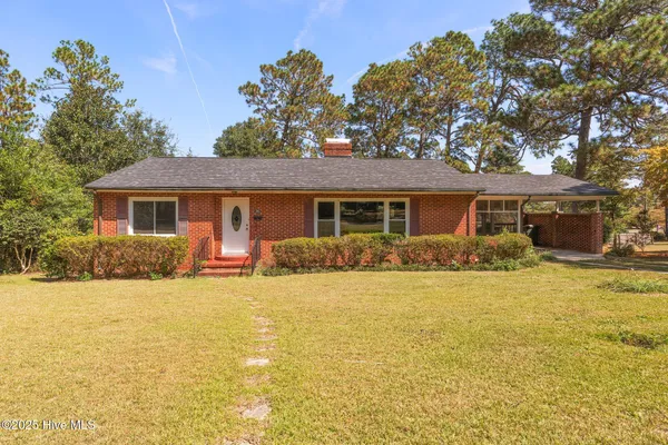 $185,000 | 302 Juanita Avenue, Hamlet, NC 28345