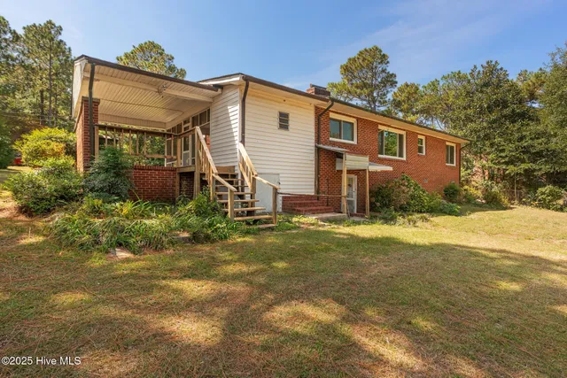 $195,000 | 302 Juanita Avenue, Hamlet, NC 28345