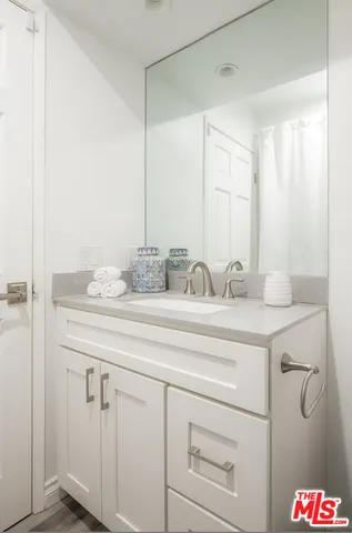 $1,015,000 | 38 Sea Island Drive, Newport Beach, CA 92660