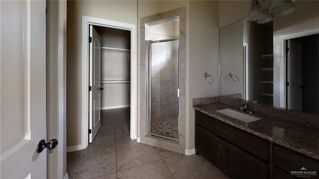 $1,000 | 2510 East Garfield Avenue, Unit 2, Alton, TX 78573