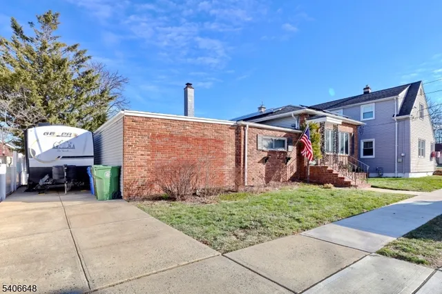 $630,000 | 933 McCandless Place, Linden, NJ 07036