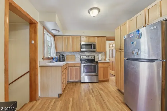 $630,000 | 933 McCandless Place, Linden, NJ 07036