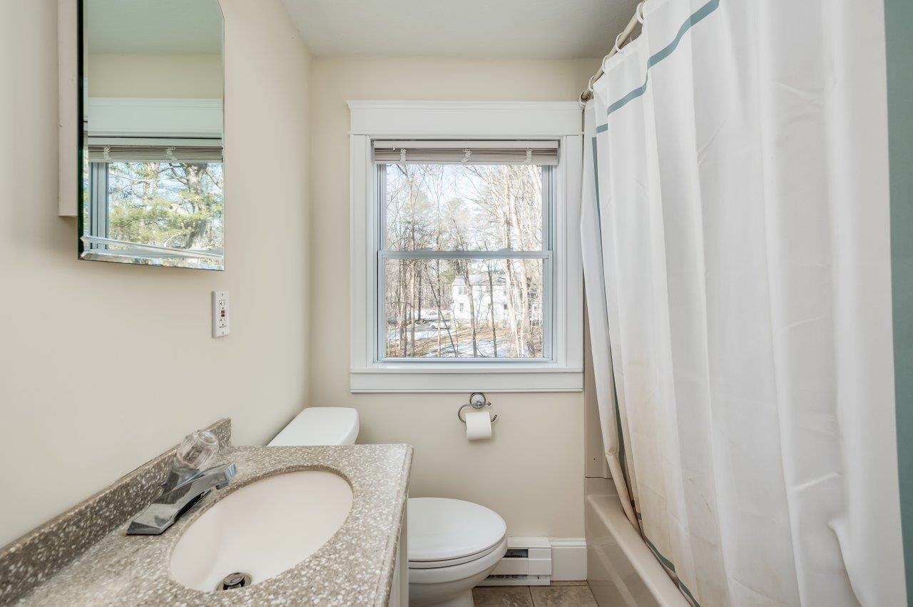8 Woodridge Road Durham, NH 03824 - Photo 43 of 49