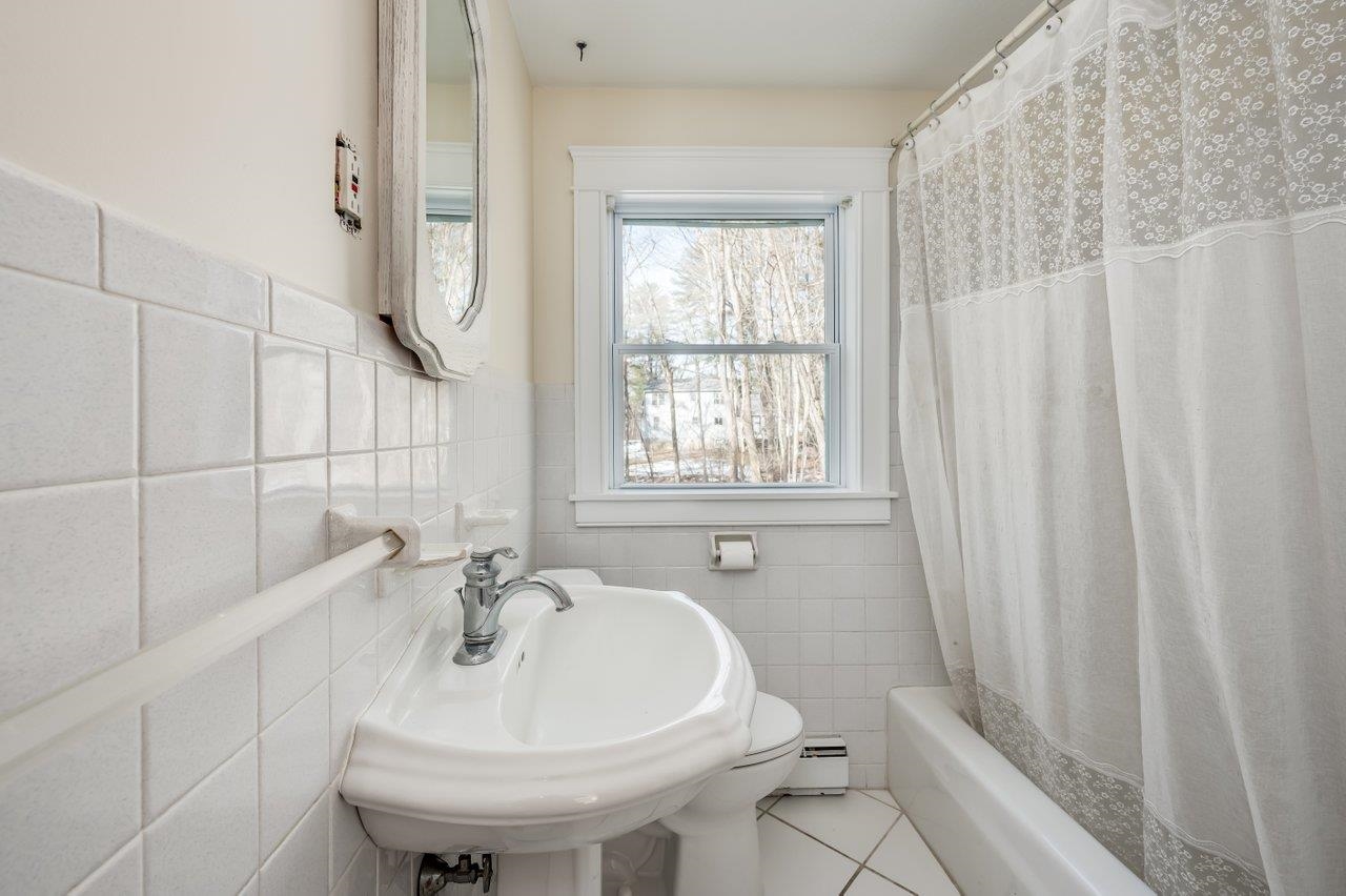 8 Woodridge Road Durham, NH 03824 - Photo 45 of 49