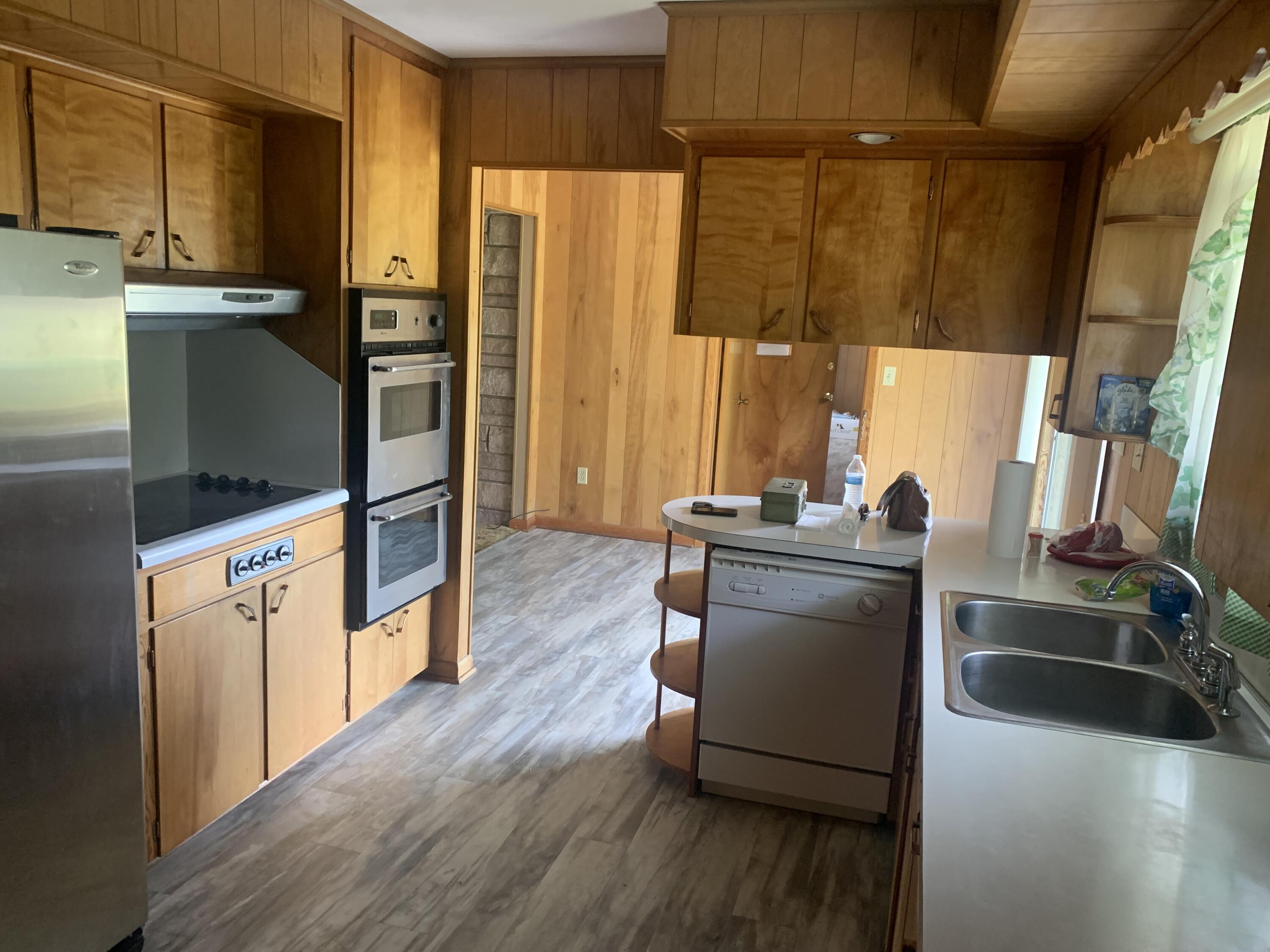 4775 Old Baileyton Road Greeneville, TN 37745 - Photo 10 of 31 IMG-3940