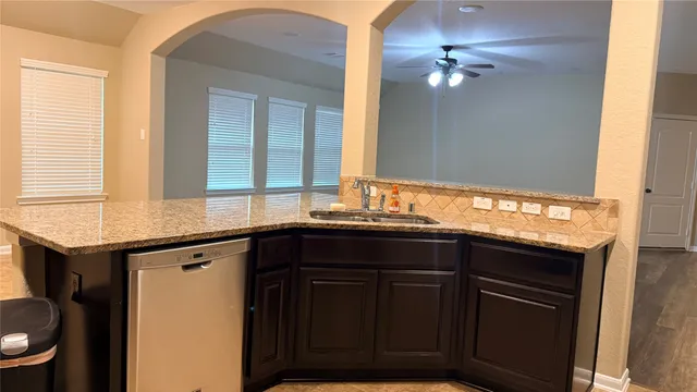 $2,490 | 9215 Running Eagle Falls, Tomball, TX 77375