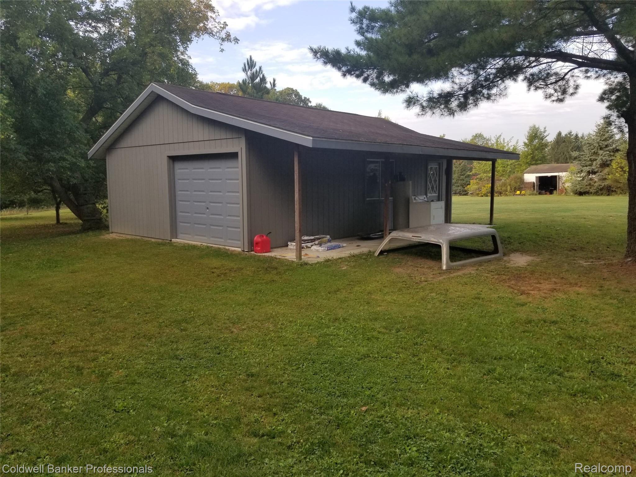 3199 Merwin Road Lapeer, MI 48446 - Photo 16 of 32 20190920_084535.jpg
